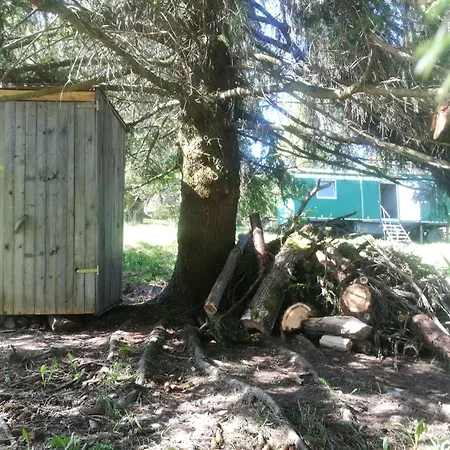 Lyxtält Mechovy Domecek Nad Pramenem Volary