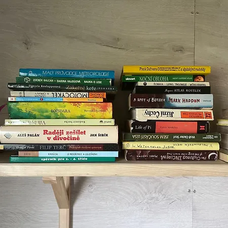 Mechovy Domecek Nad Pramenem Lyxtält *